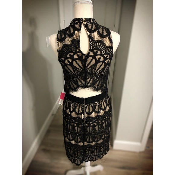 Black Lace Two Piece Set (NWT) - Picture 3 of 6